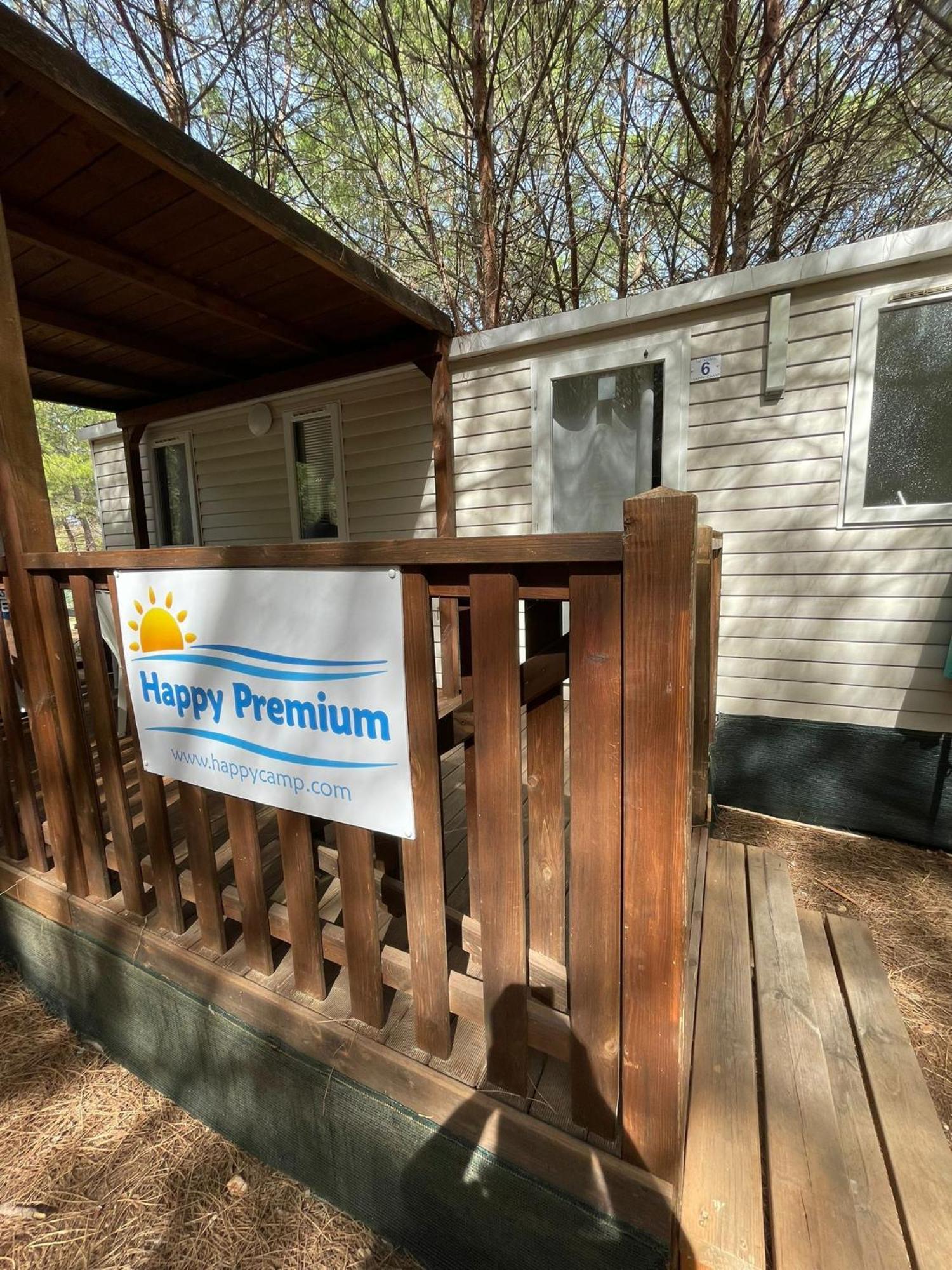 Happy Camp Mobile Homes In Camping Iscrixedda Lotzorai Exterior photo
